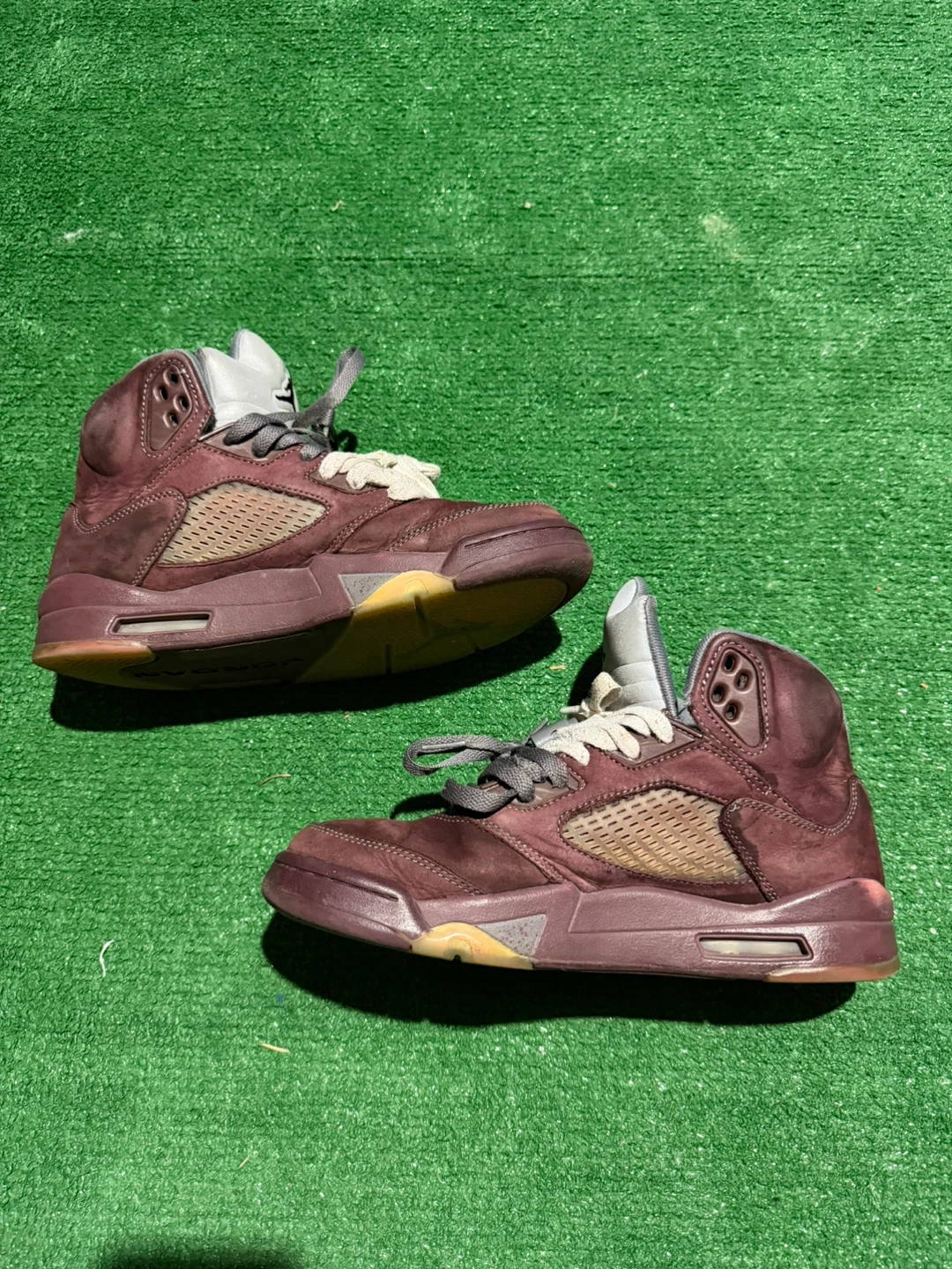 Air Jordan 5 Burgundy Shoes - photo 3