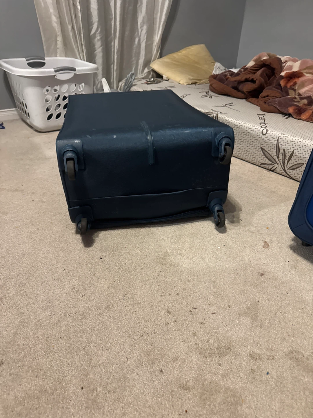Set of 2 Blue Safari Luggage Suitcases - photo 2