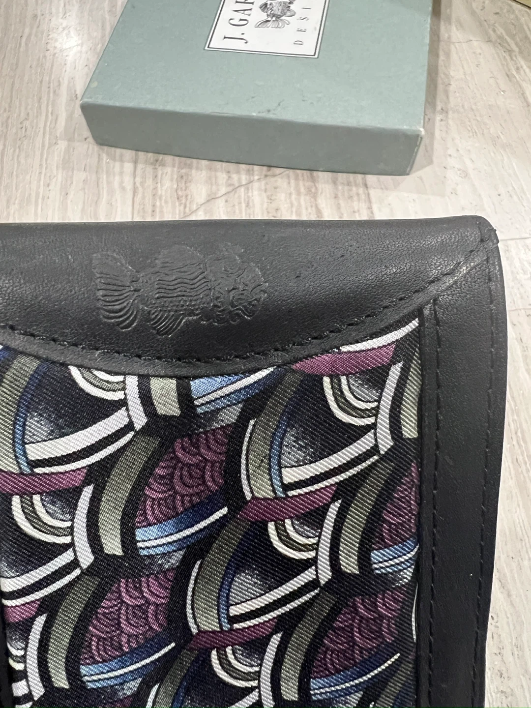 J. Garcia Leather Billfold Wallet with Silk Tie Design - photo 5