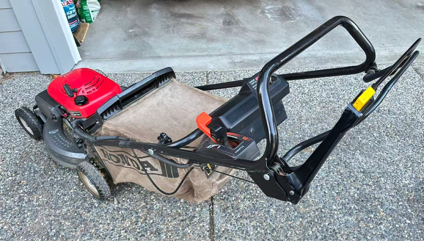 Honda Hydrostatic Self-Propelled Lawn Mower HR215 - photo 4