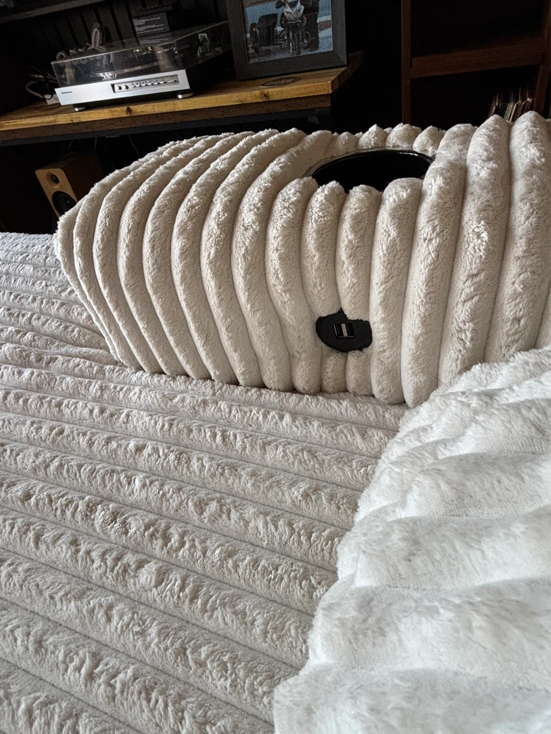 Ivory Corduroy Chaise Lounge Chair with Cup Holders - photo 4