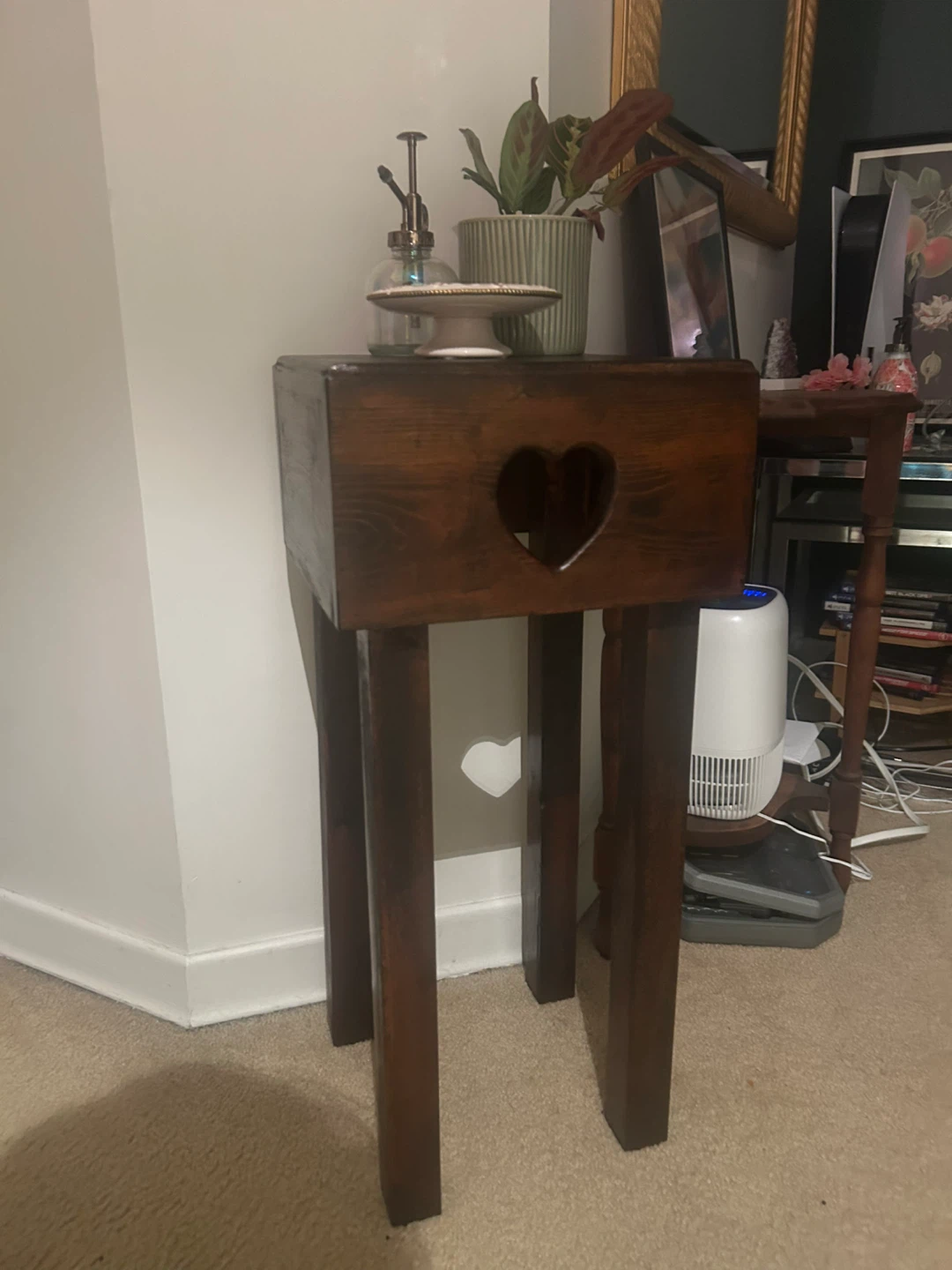 Handcrafted Wooden Table with Heart design - photo 4