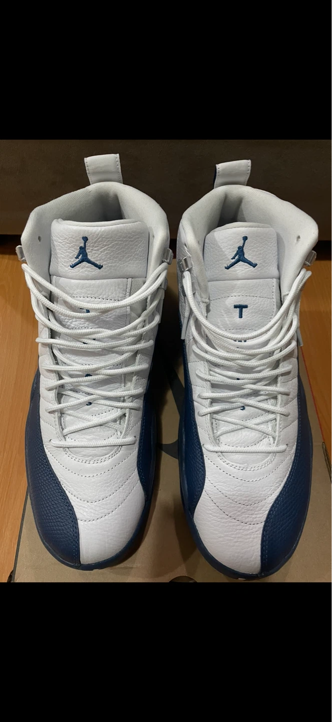 Nike Air Jordan 12 Retro Shoes - photo 2