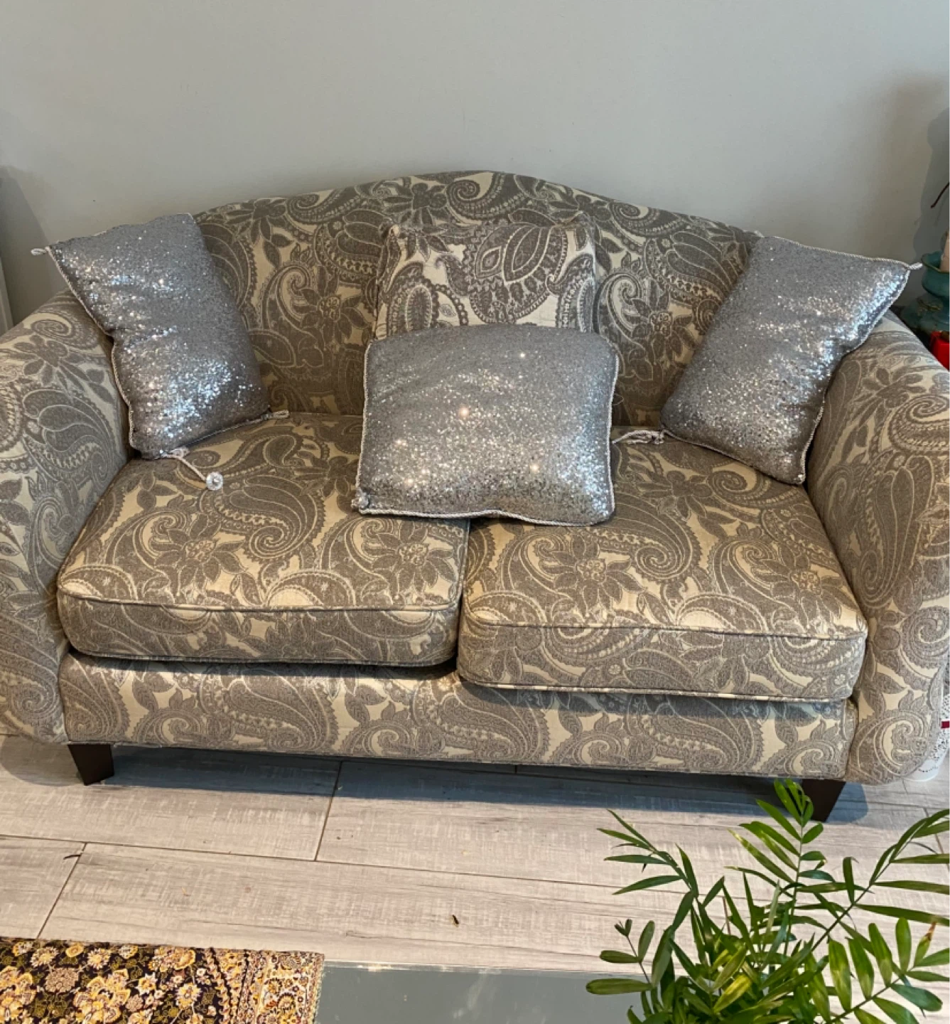 Paisley Print Sofa and Armchairs with Sequin Pillows - photo 3