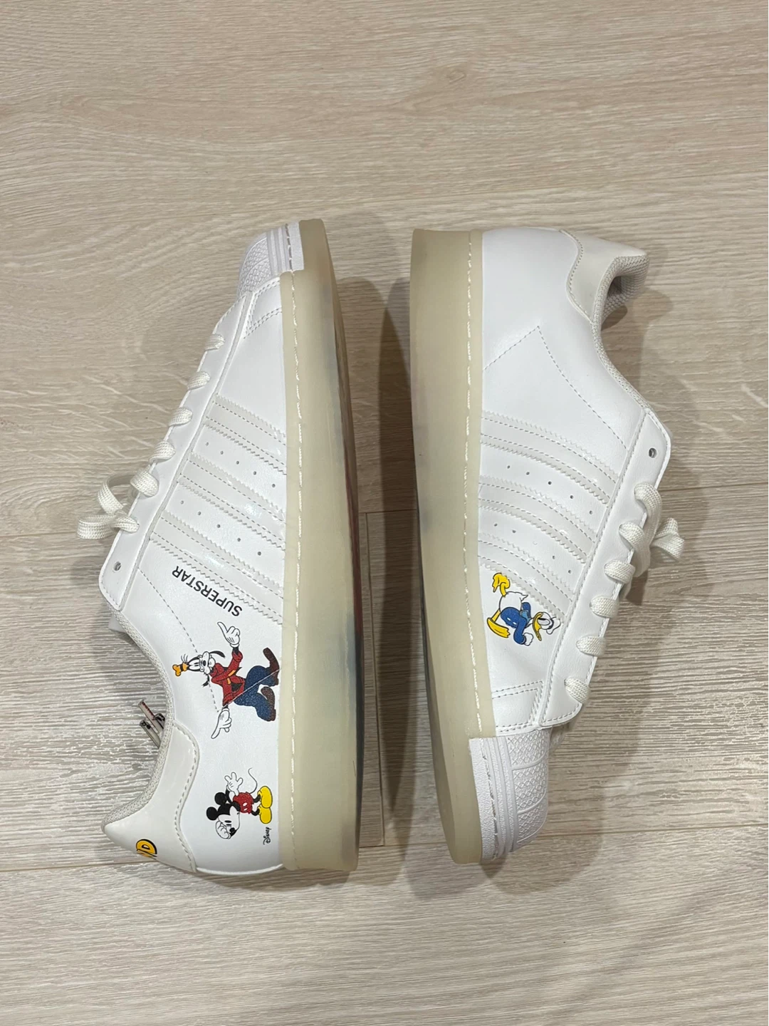 Adidas Superstar x Disney "Hello Friend" Brand New Shoes US 10.5 - photo 3