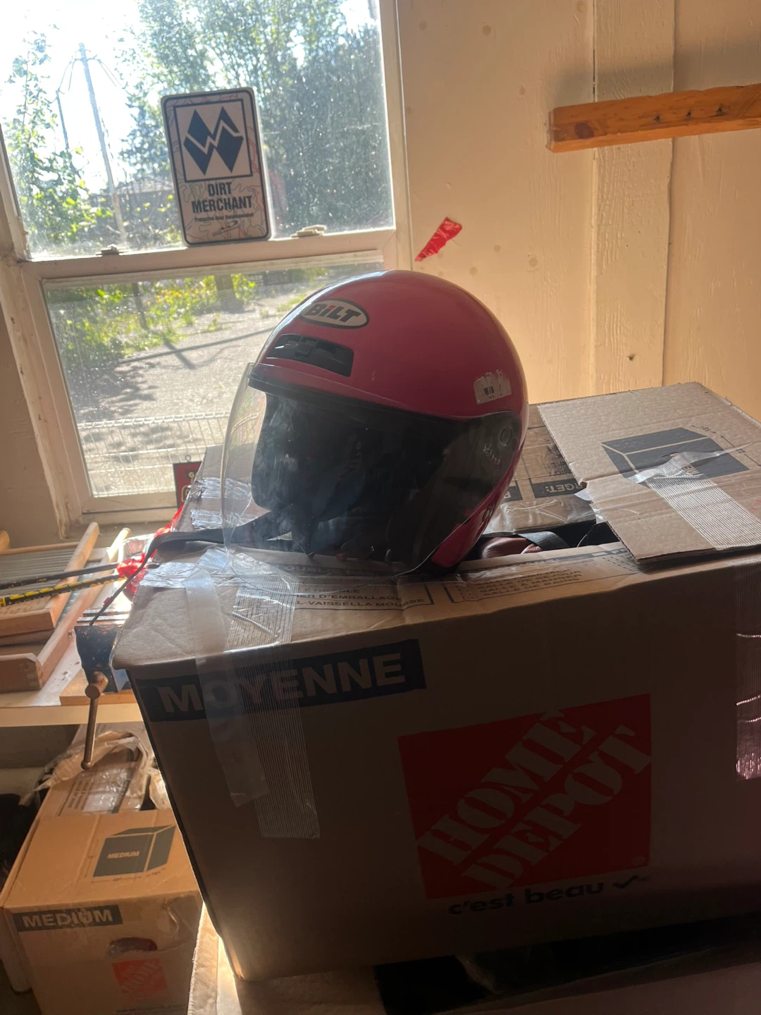BILT Roadster DOT Certified Pink Motorcycle Helmet - Size Medium - photo 4