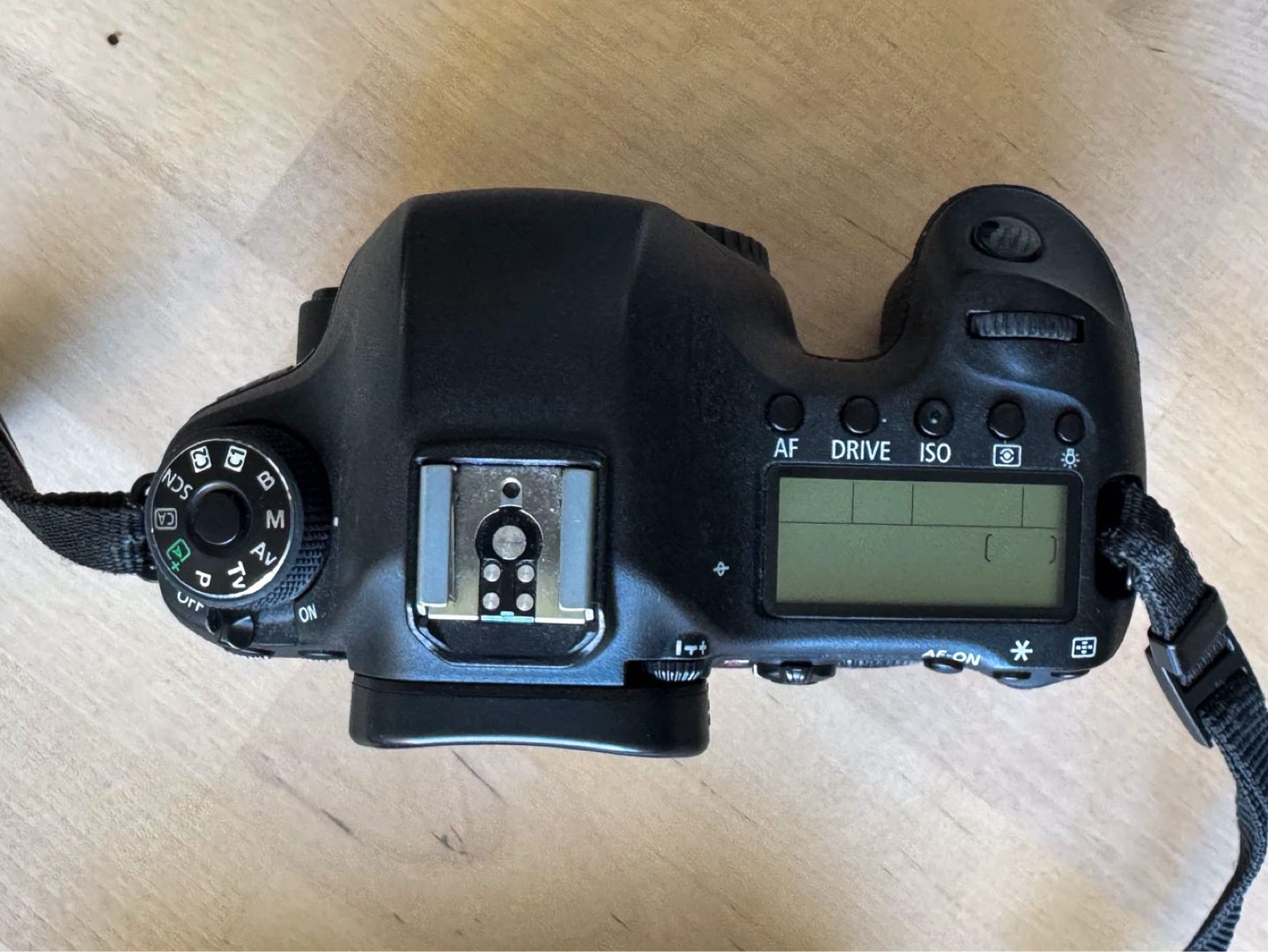 Canon EOS 6D DSLR Camera with Canon EF 24-105mm Lens - photo 4