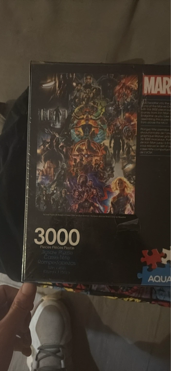 Marvel MCU Collage 3000 Piece Jigsaw Puzzle - photo 2