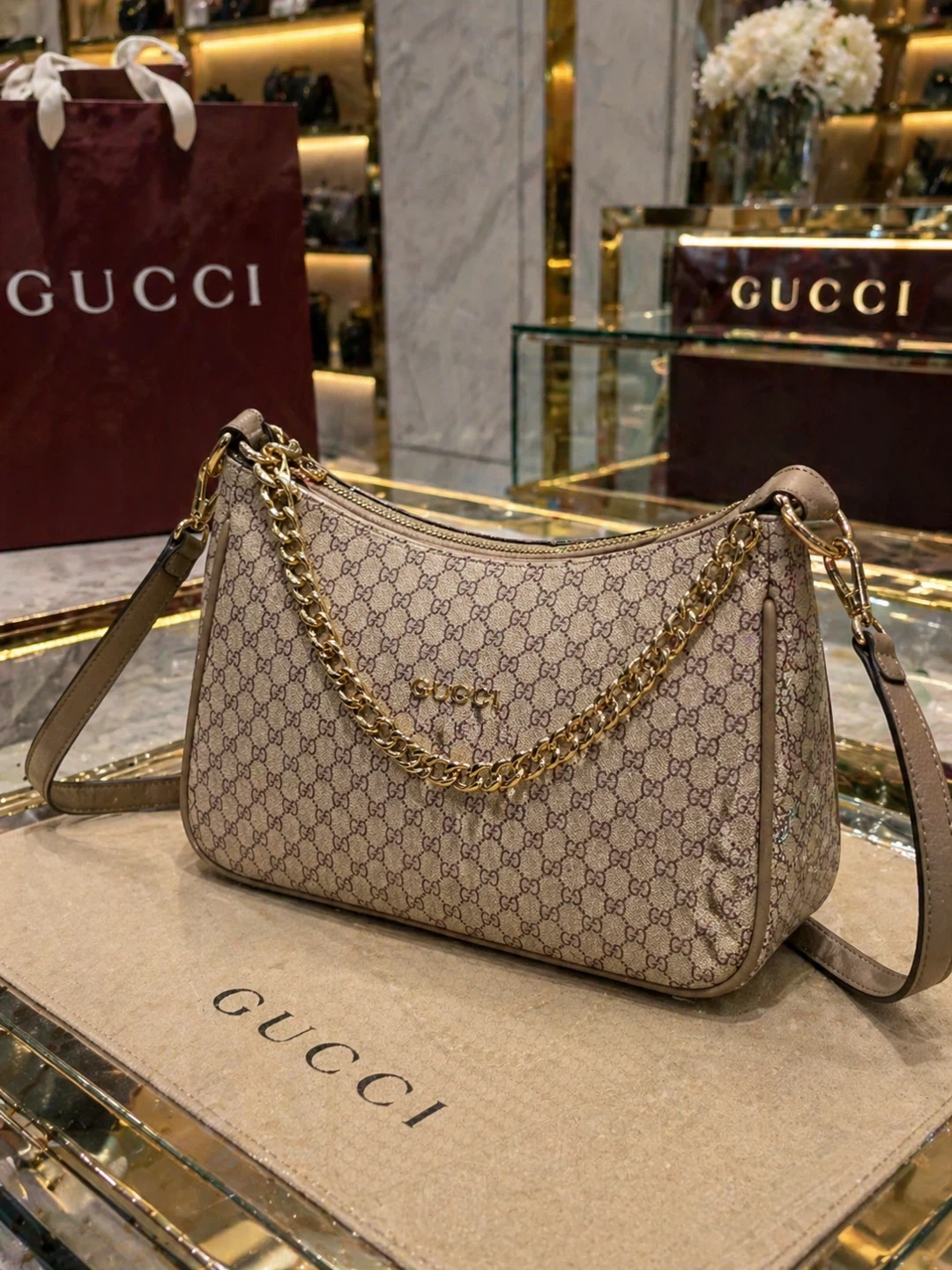 Gucci GG Supreme Canvas Hobo Bag with Gold Chain - photo 2