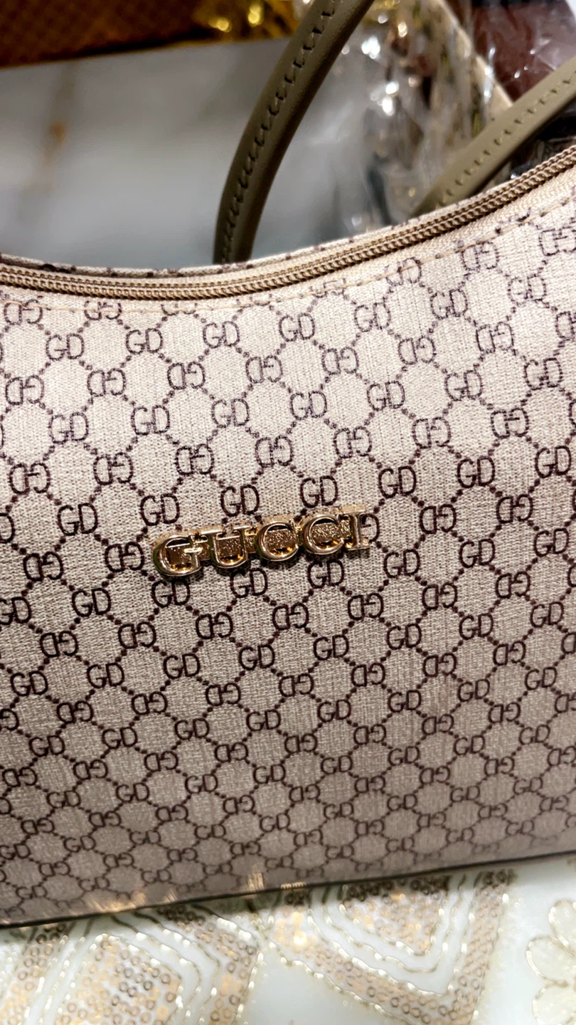 Gucci GG Supreme Canvas Hobo Bag with Gold Chain - photo 5