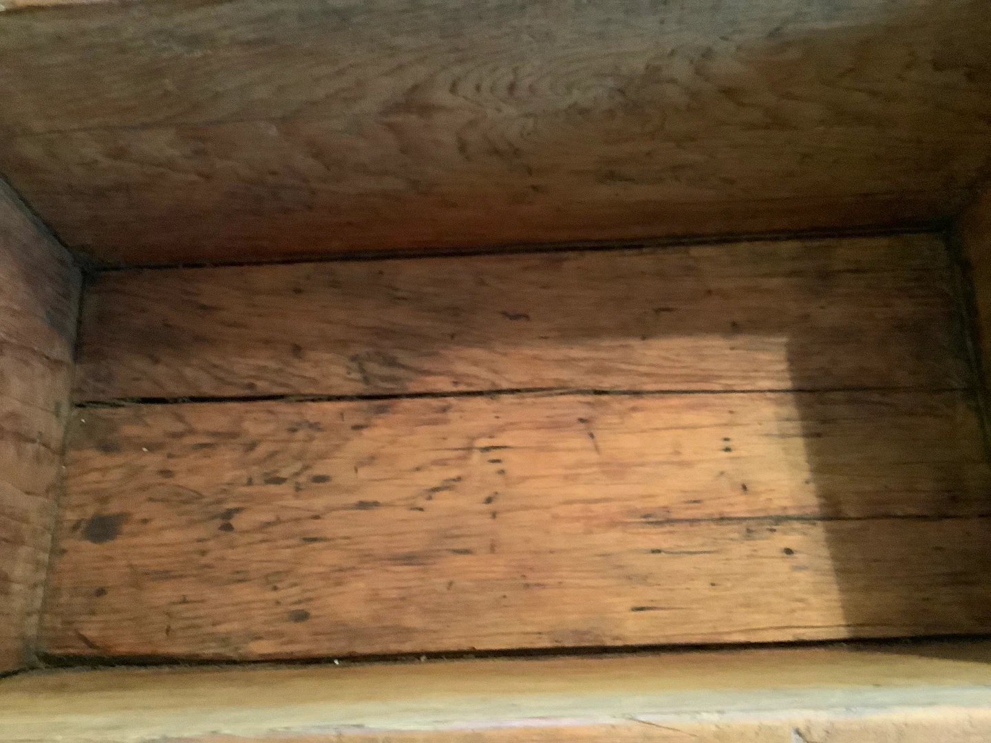 Antique Pine Wood Dough Box with Two Handles 🐞 - photo 3