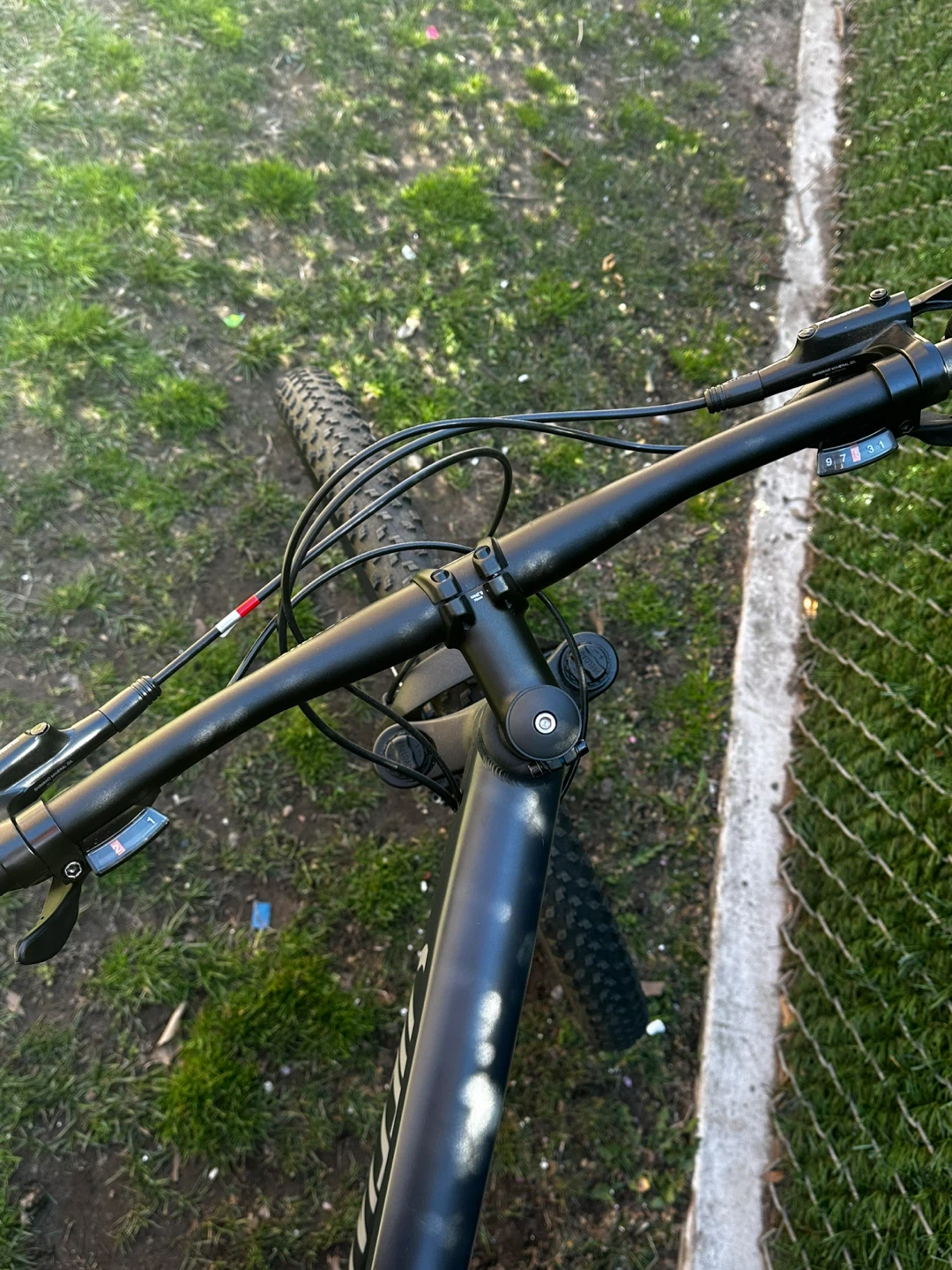 29” Specialized Rockhopper Mountain Bike - photo 5