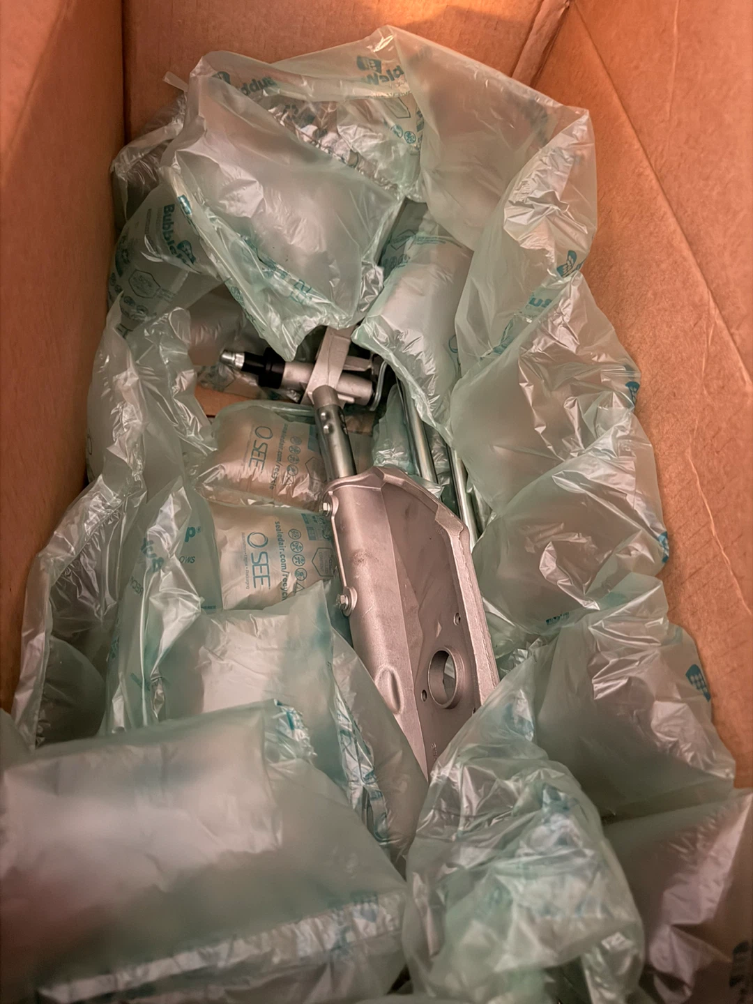 08 CRV Windshield Wiper Linkage Assembly - photo 2