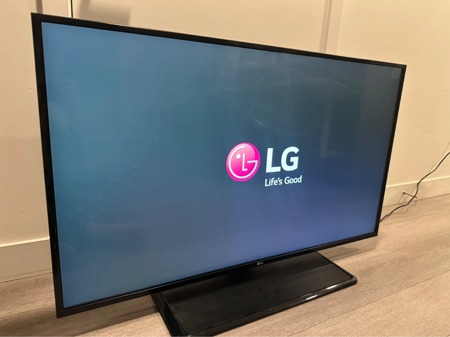 LG 49” Smart Tv