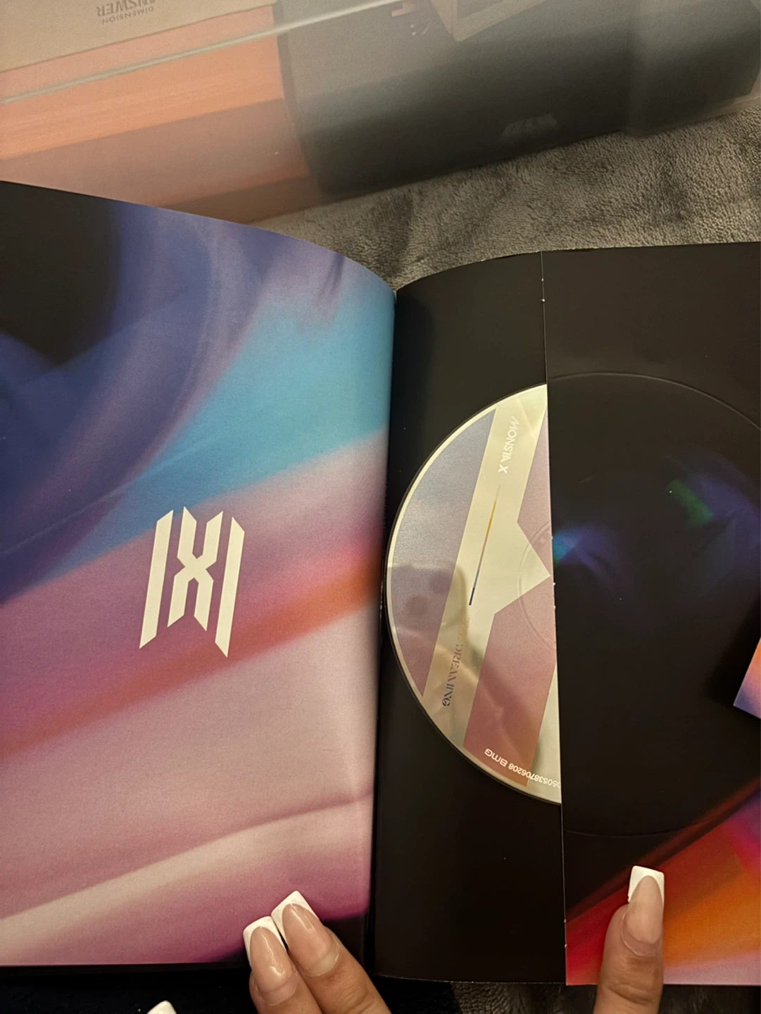 MONSTA X THE DREAMING Album - photo 2