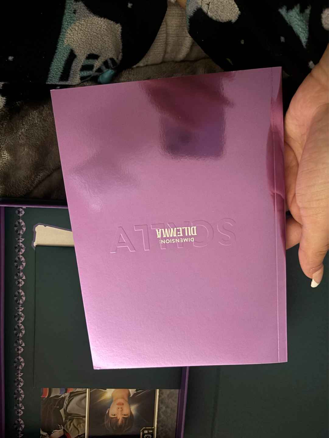 ENHYPEN DIMENSION: DILLEMA Lyric Book and Photobooks - photo 4