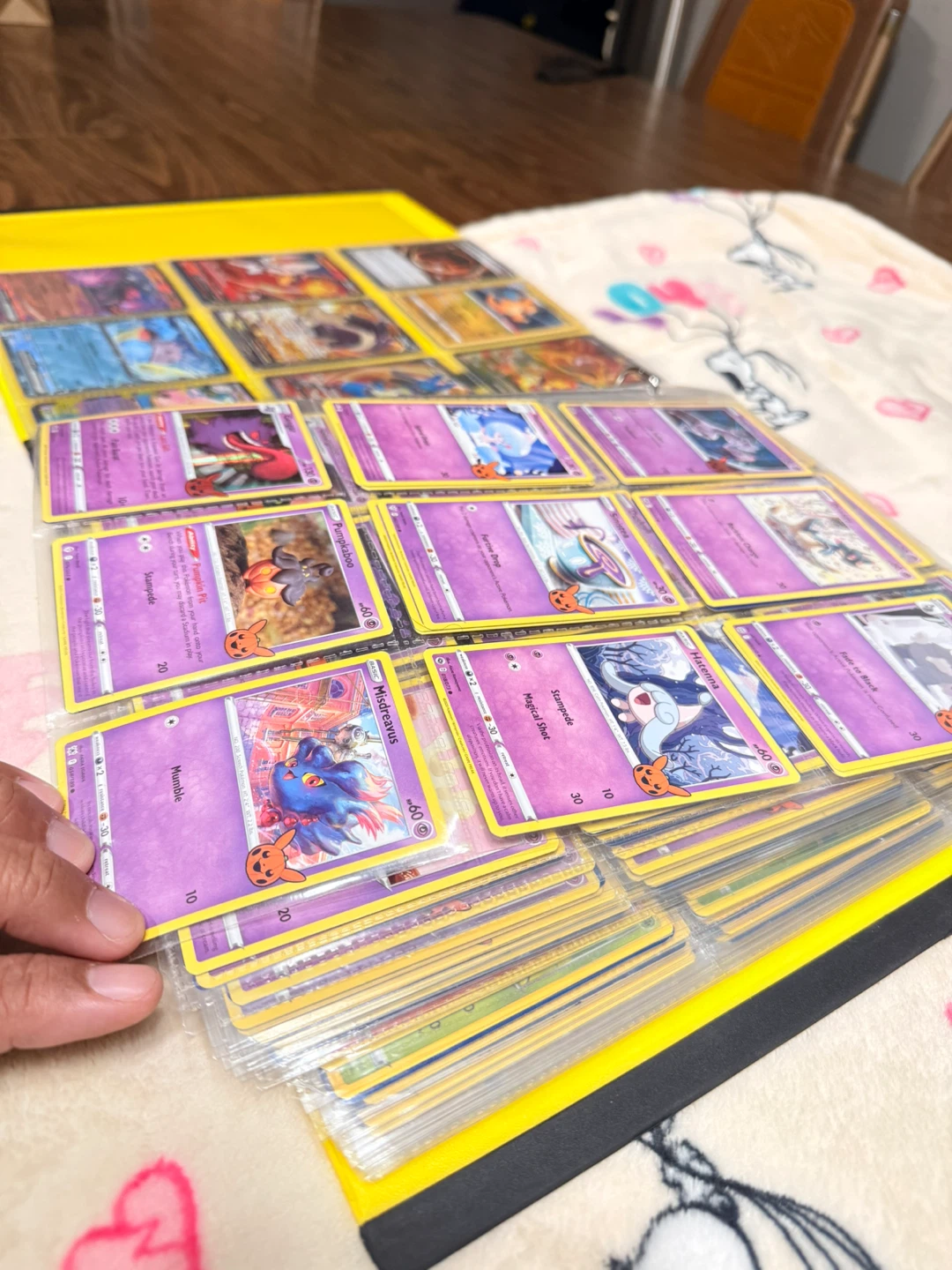 Pokémon Trading Card Binder Full of Cards - photo 3