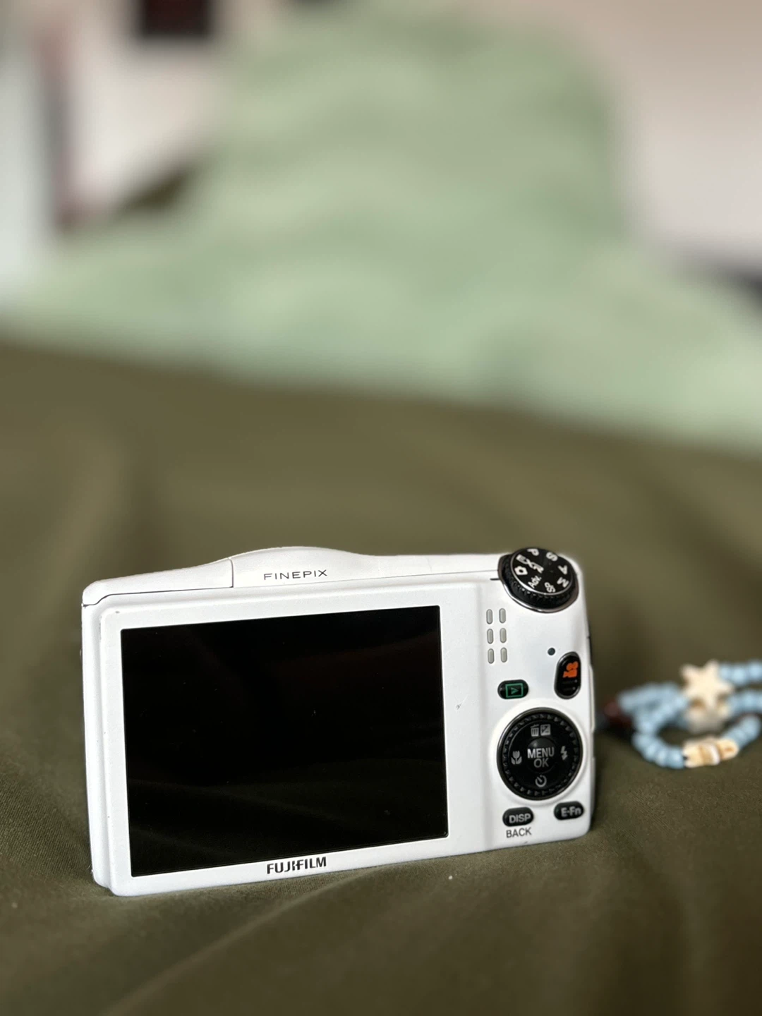 Fujifilm FinePix F850EXR - photo 4