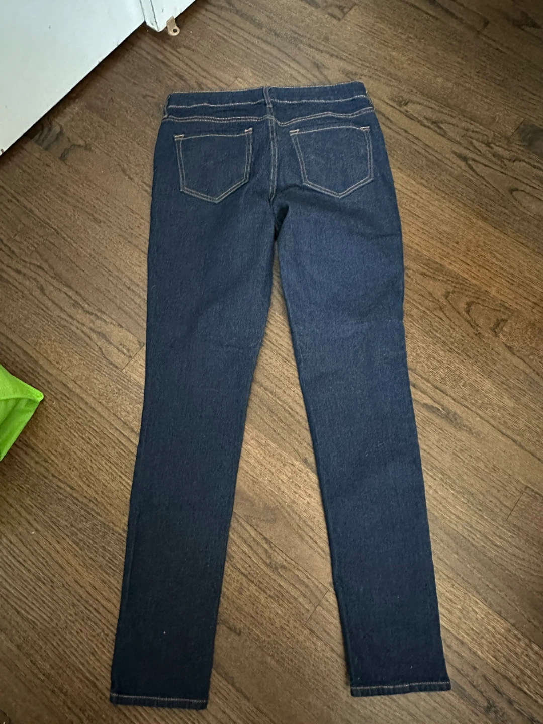 Old Navy Women's Super Skinny Jeans Size 8 Regular - photo 2