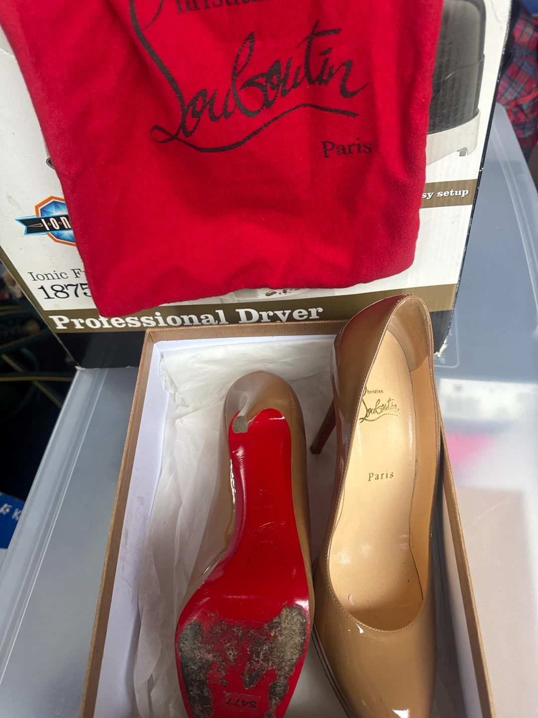 Christian Louboutin Paris Patent Leather Heels - photo 2