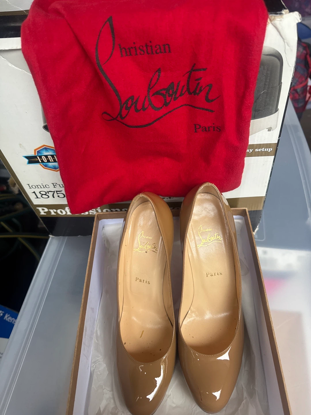 Christian Louboutin Paris Patent Leather Heels - photo 4
