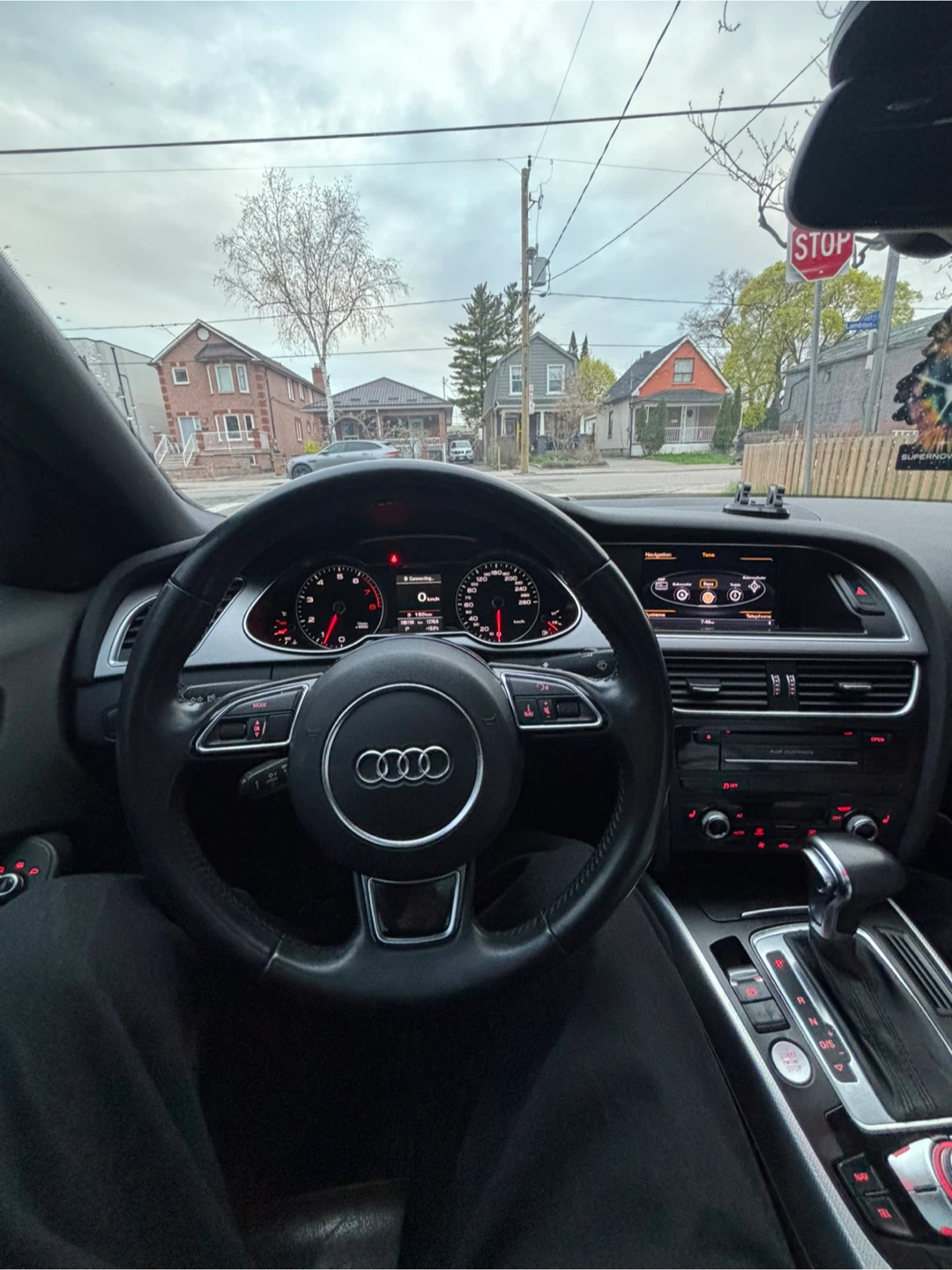 Audi A4 2.0T Sedan - photo 5