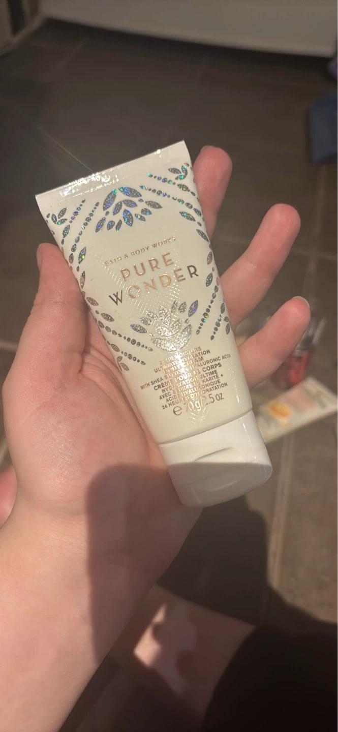 Bath & Body Works Pure Wonder Ultimate Hydration Body Cream 70g