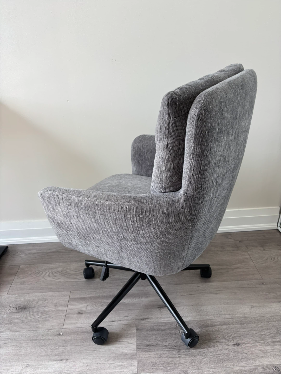 Structube Grey Fabric Office Chair with Wheels - photo 4