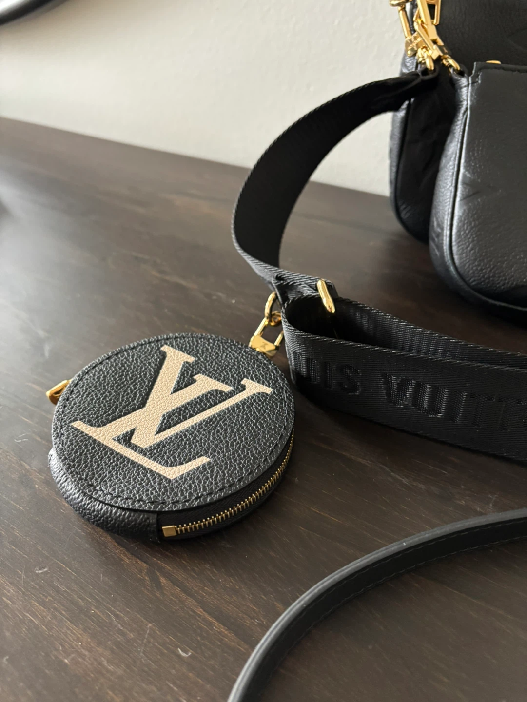 LOUIS VUITTON MULTI POCHETTE ACCESSORIES COMES WITH EXTRA STRAP - photo 3