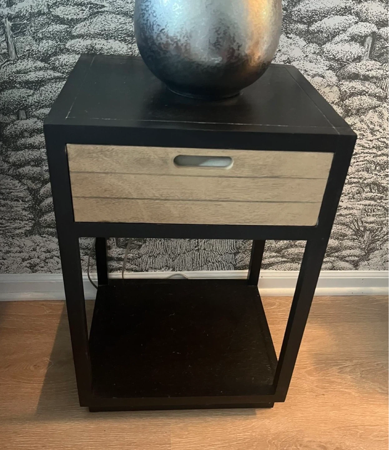 Set of 2 Black & Woodgrain Nightstands with Drawer - photo 3