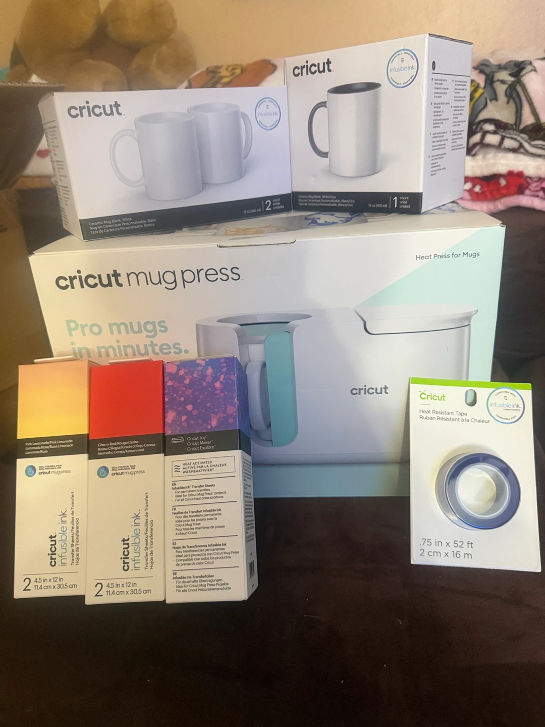 Cricut Mug Press Bundle with Mugs and Infusible Ink
