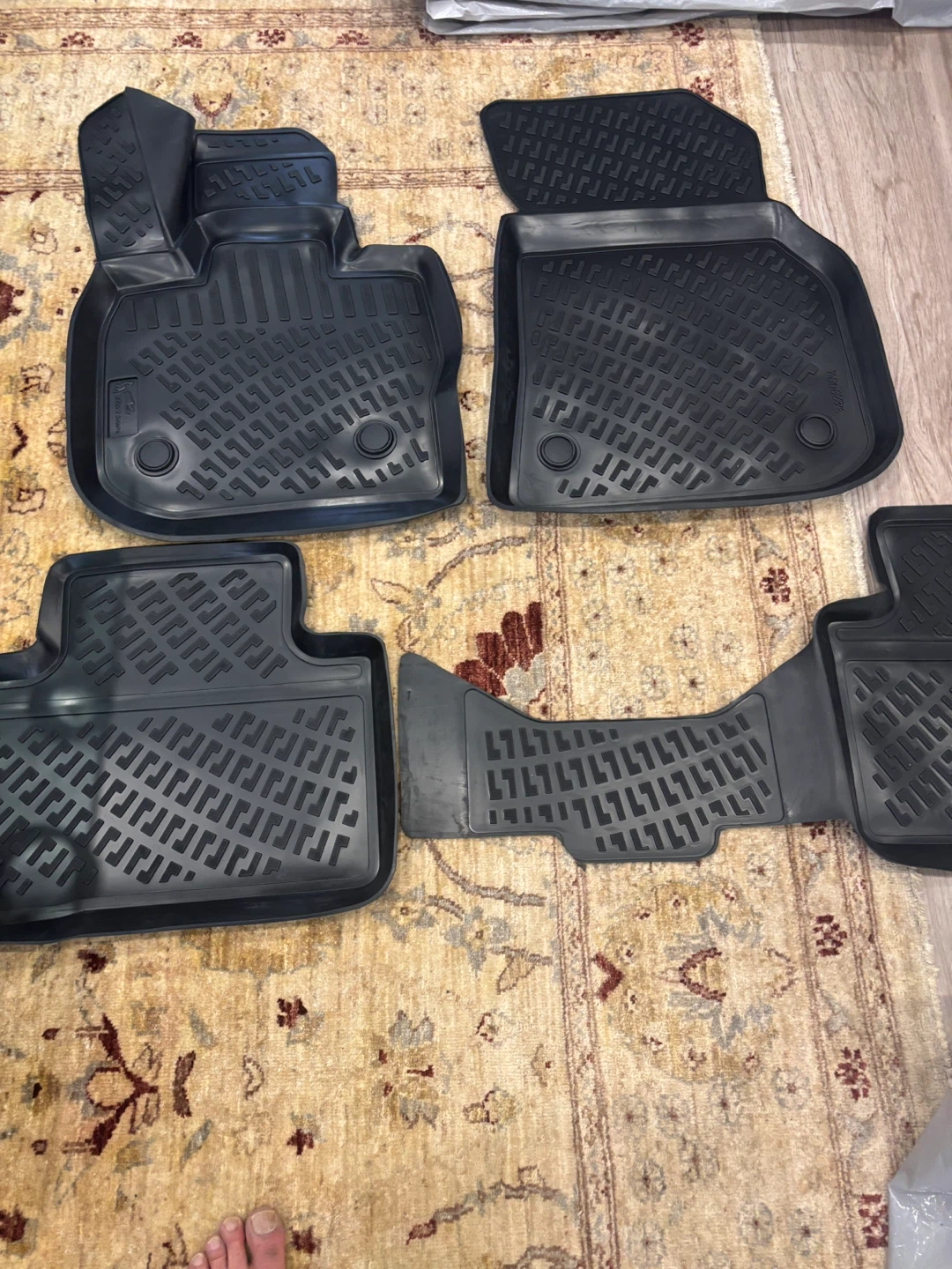 BMW X3/X4 (2018–2024) Floor Mats – Brand New - photo 3