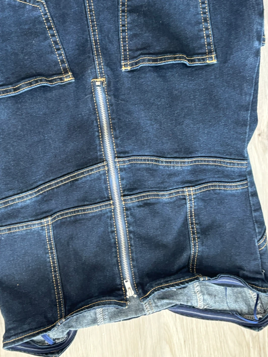 AKIRA Dark Wash Denim Corset Top With Extra Long Ties – Size M - photo 3