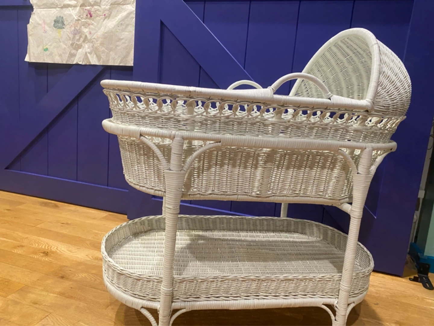 White Wicker Baby Bassinet with Stand - photo 2