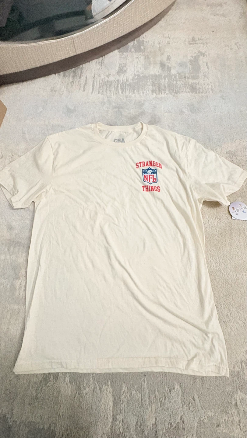 Stranger Things NFL "11" T-Shirt Size L