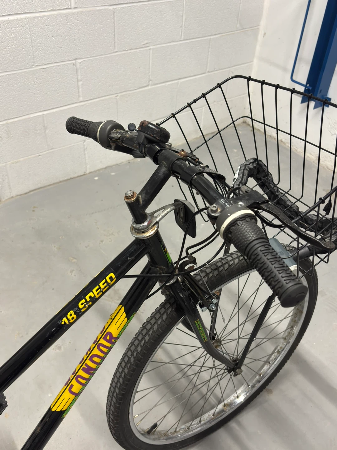 Condor 18-Speed Bicycle with Basket - photo 3
