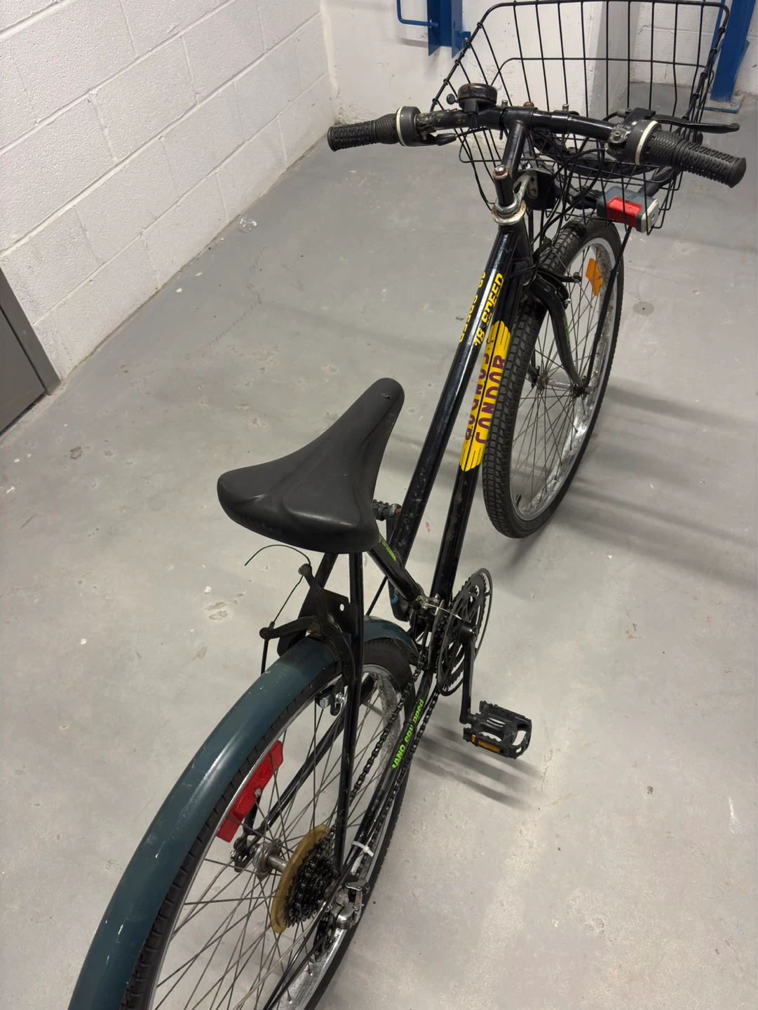 Condor 18-Speed Bicycle with Basket - photo 2