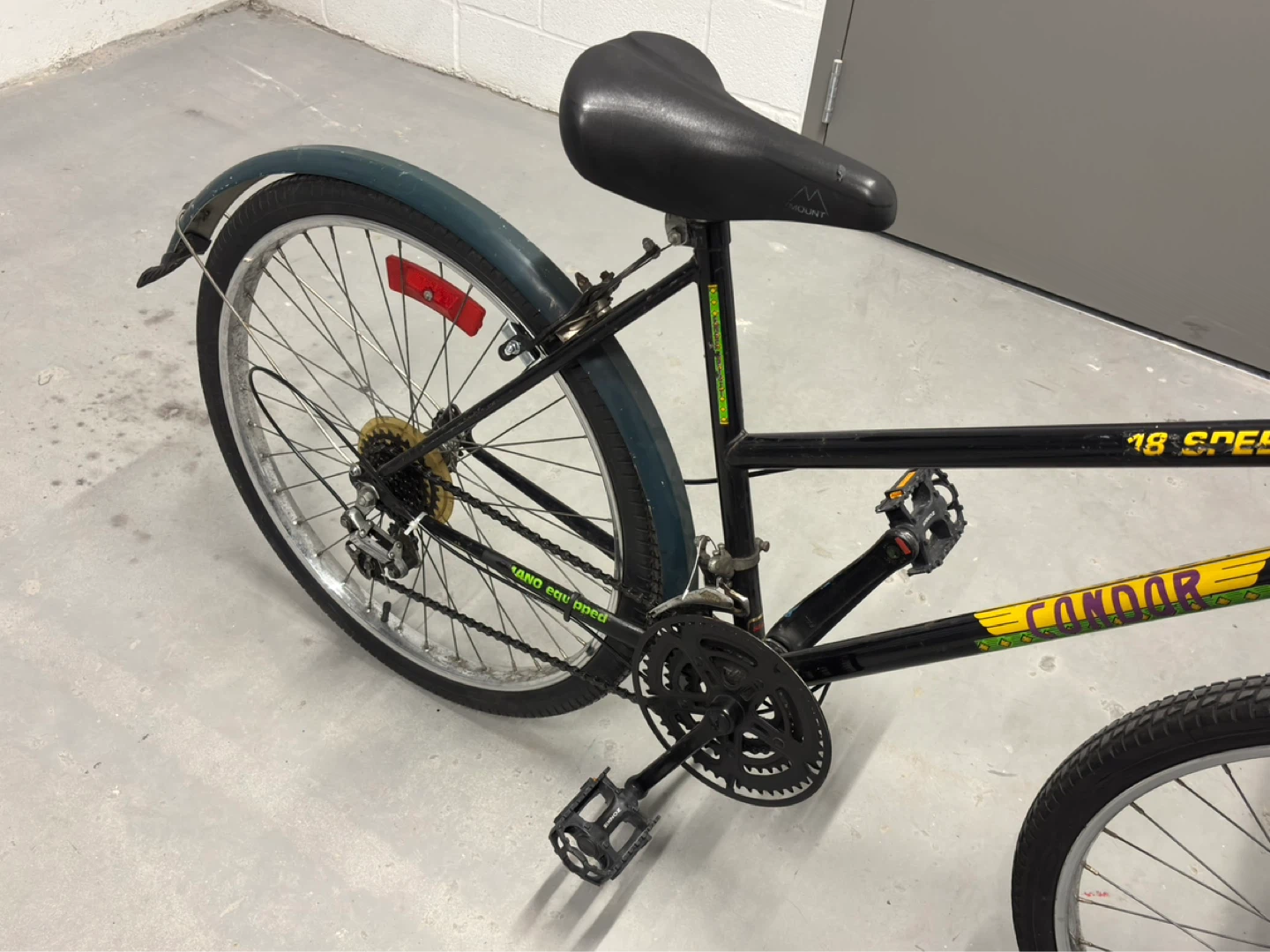 Condor 18-Speed Bicycle with Basket - photo 4