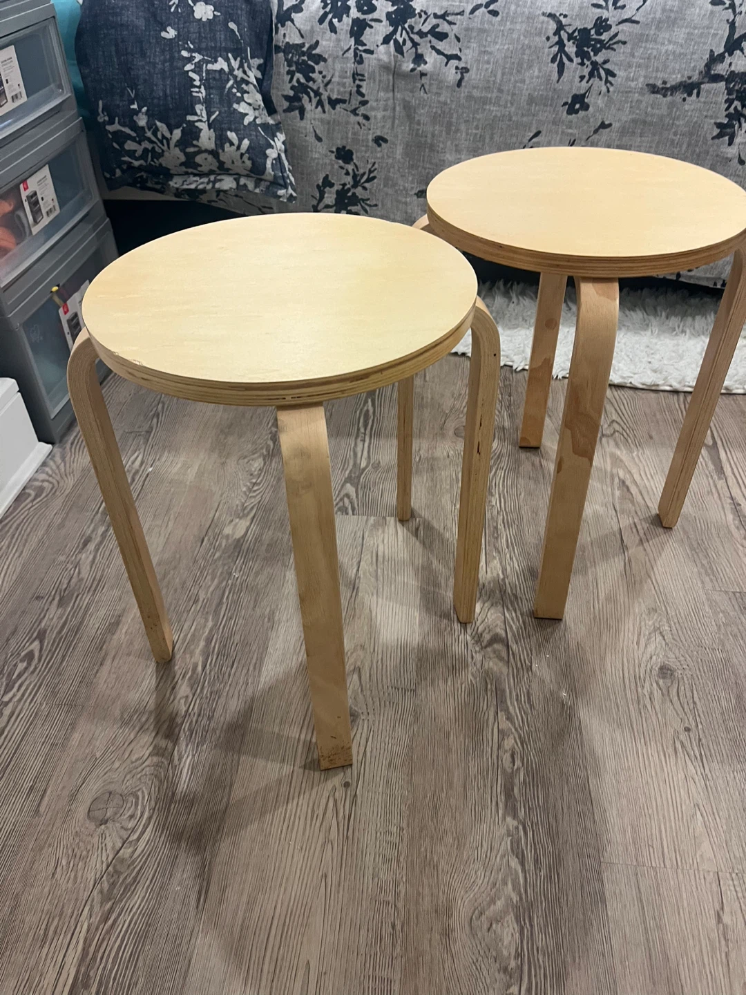 Set of 2 Light Wood Stools - photo 2