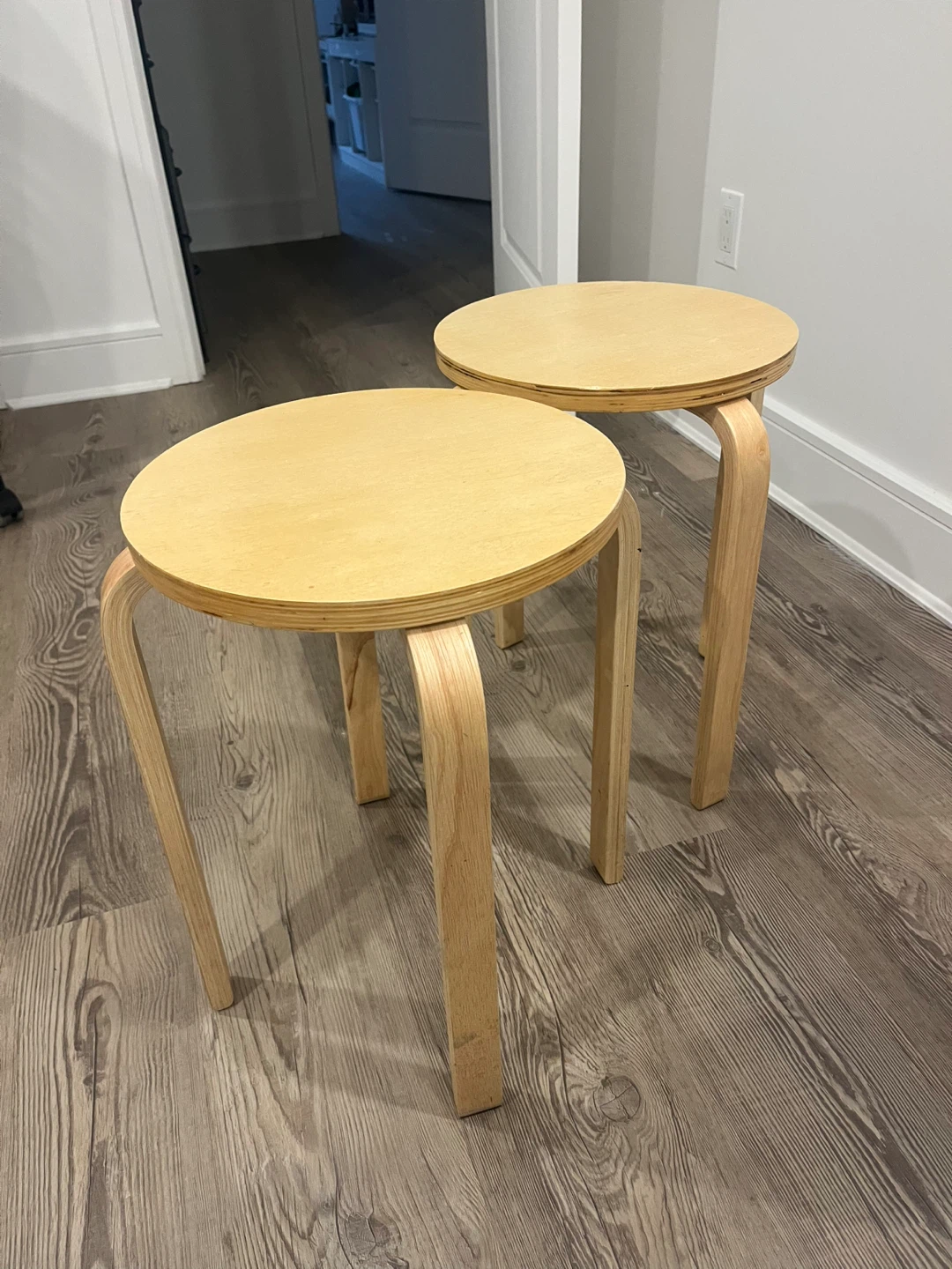 Set of 2 Light Wood Stools - photo 3