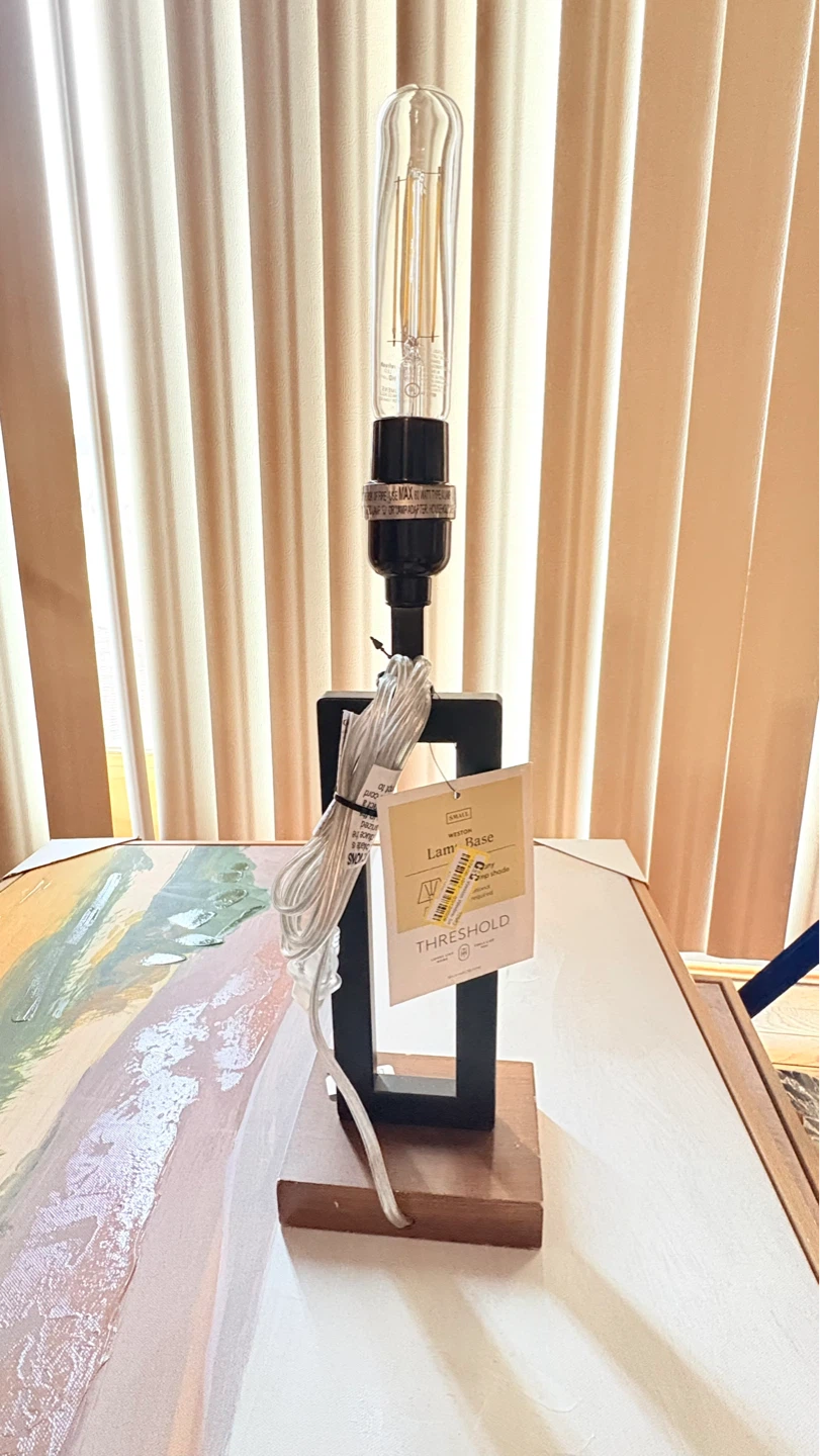 Threshold Lamp Base