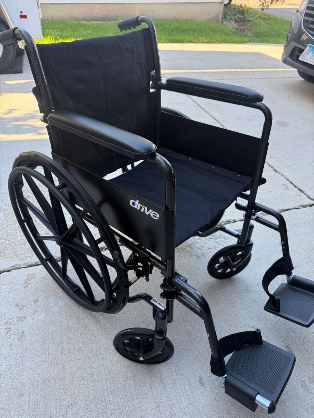 Drive Medical Lightweight Cruiser Wheelchair - Black