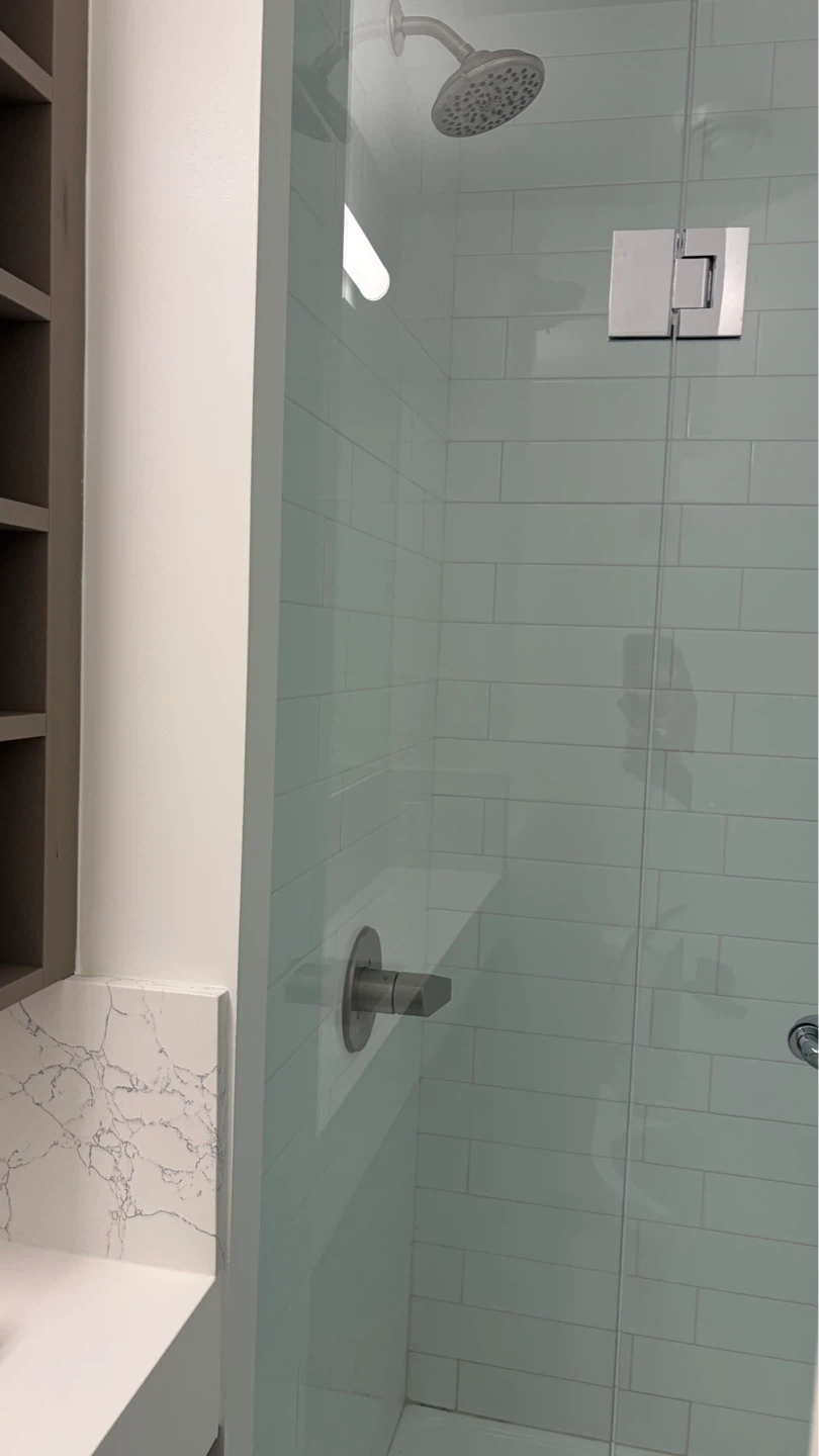 Den with Private Washroom for Rent - photo 4