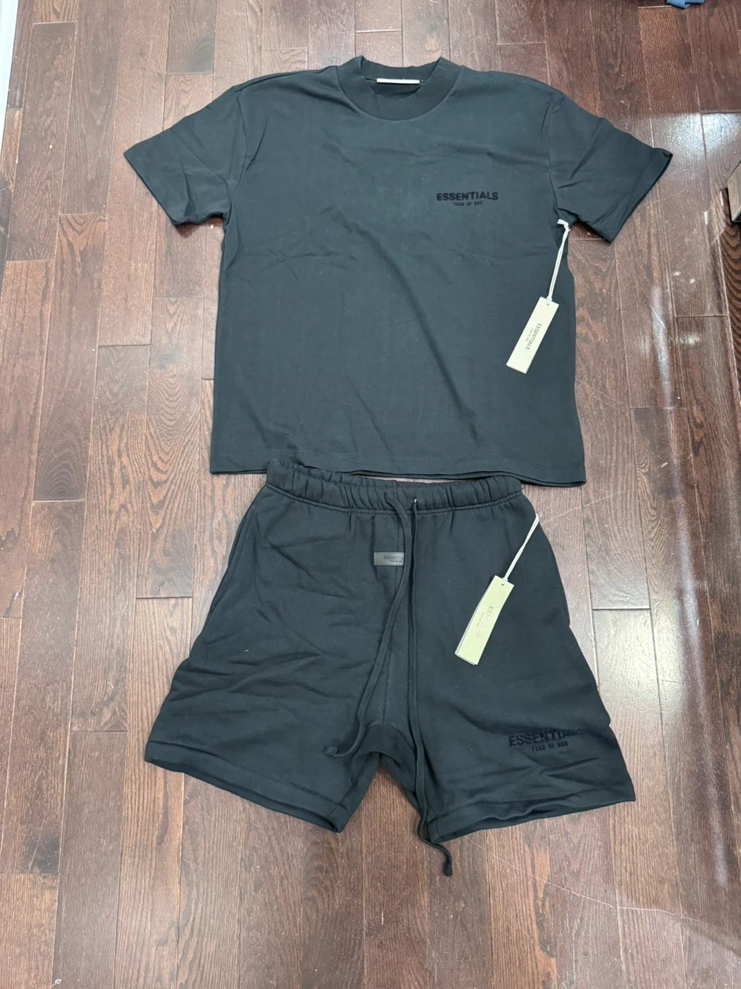 Fear of God Essentials T-Shirt and Shorts Set - photo 2