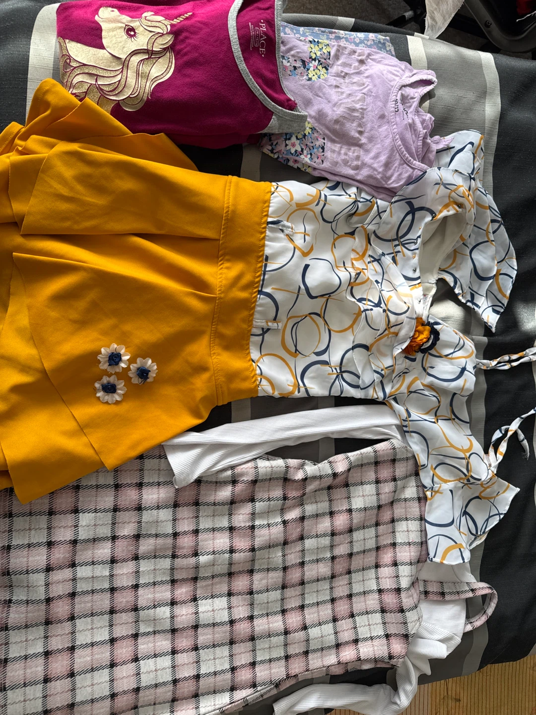 Girls' Clothing Bundle 🌱 - photo 2