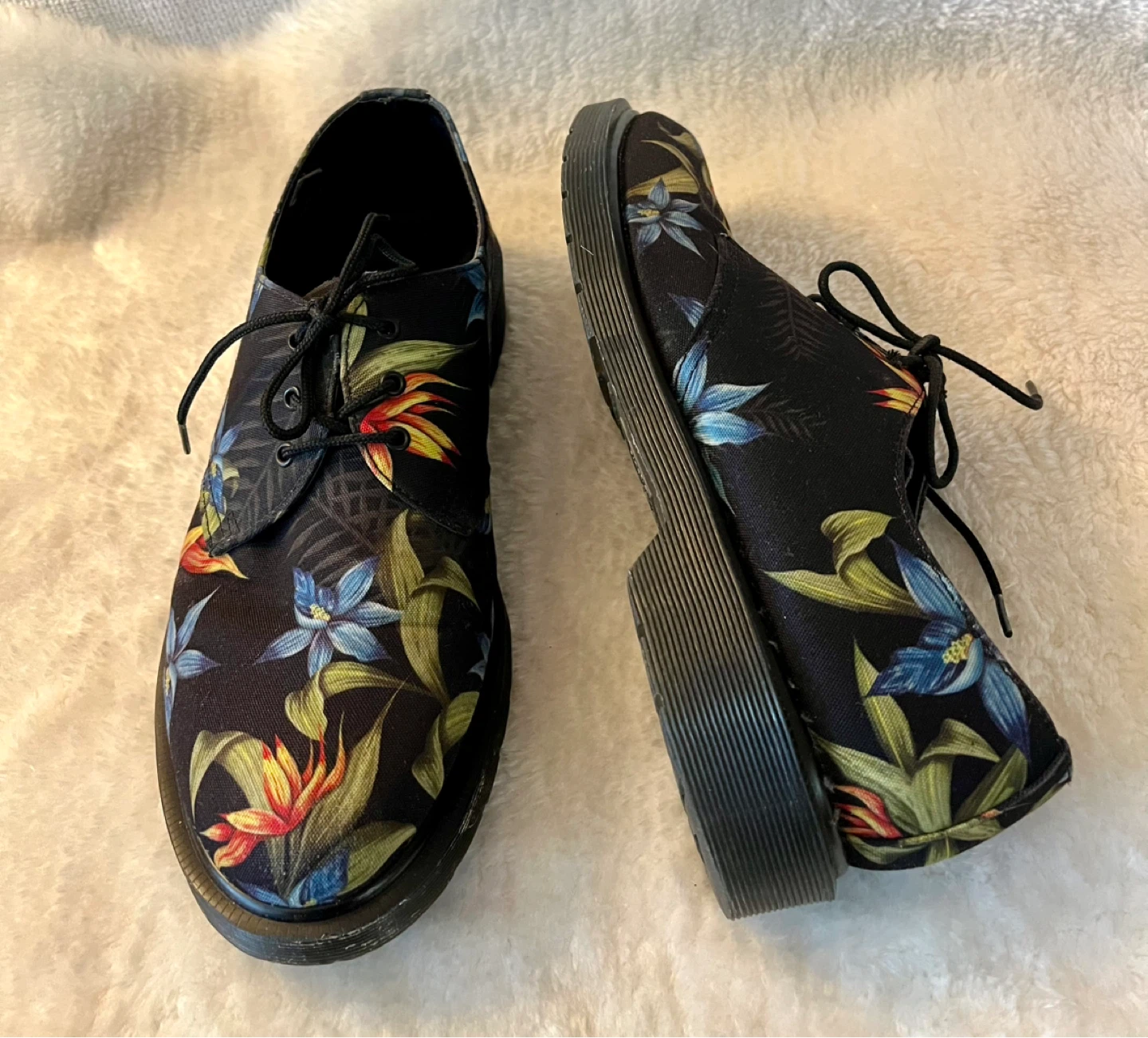 Dr. Martens Lester Floral Oxford Shoes