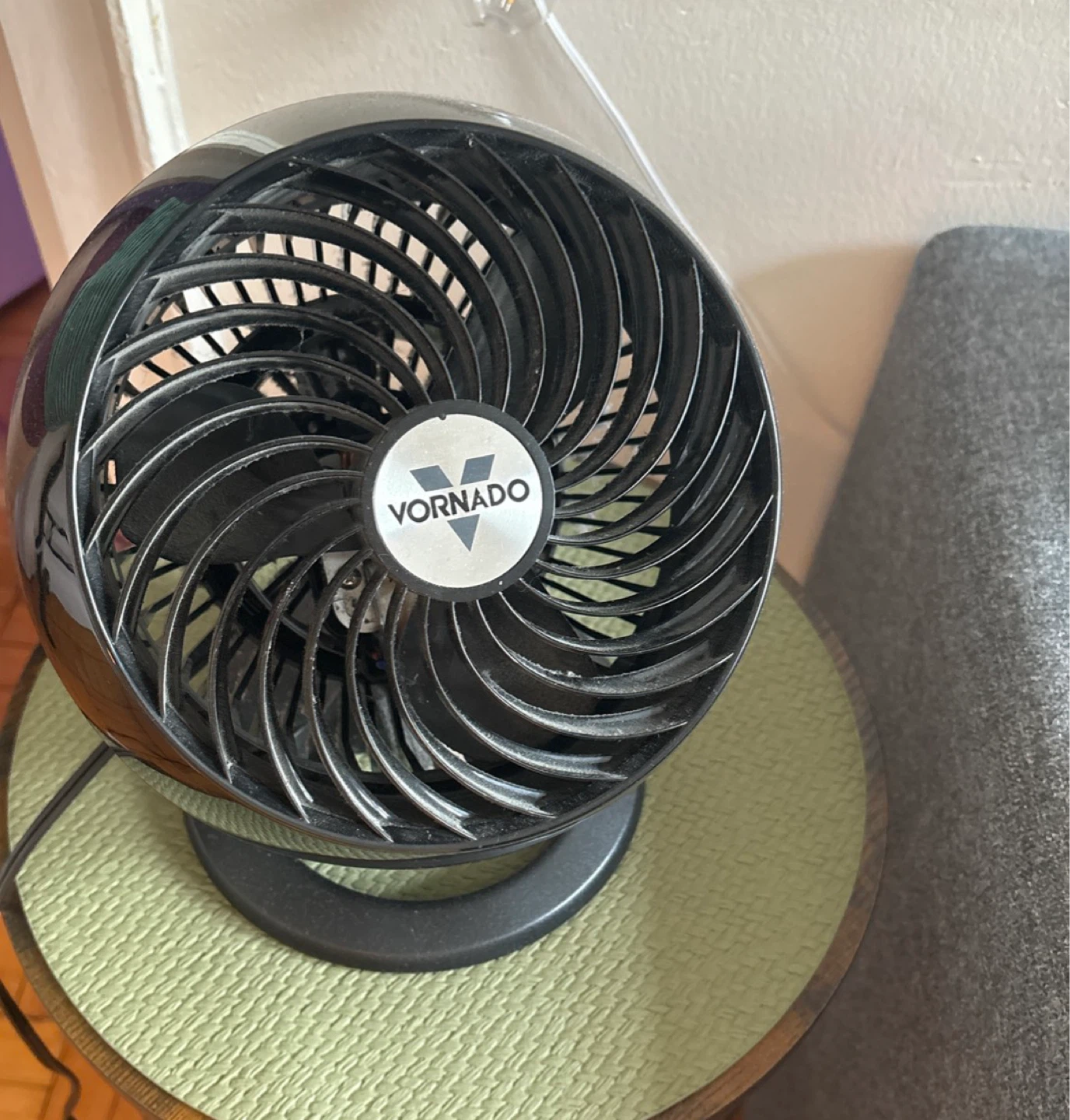 Vornado - Small Whole Room Air Circulator Fan - Black