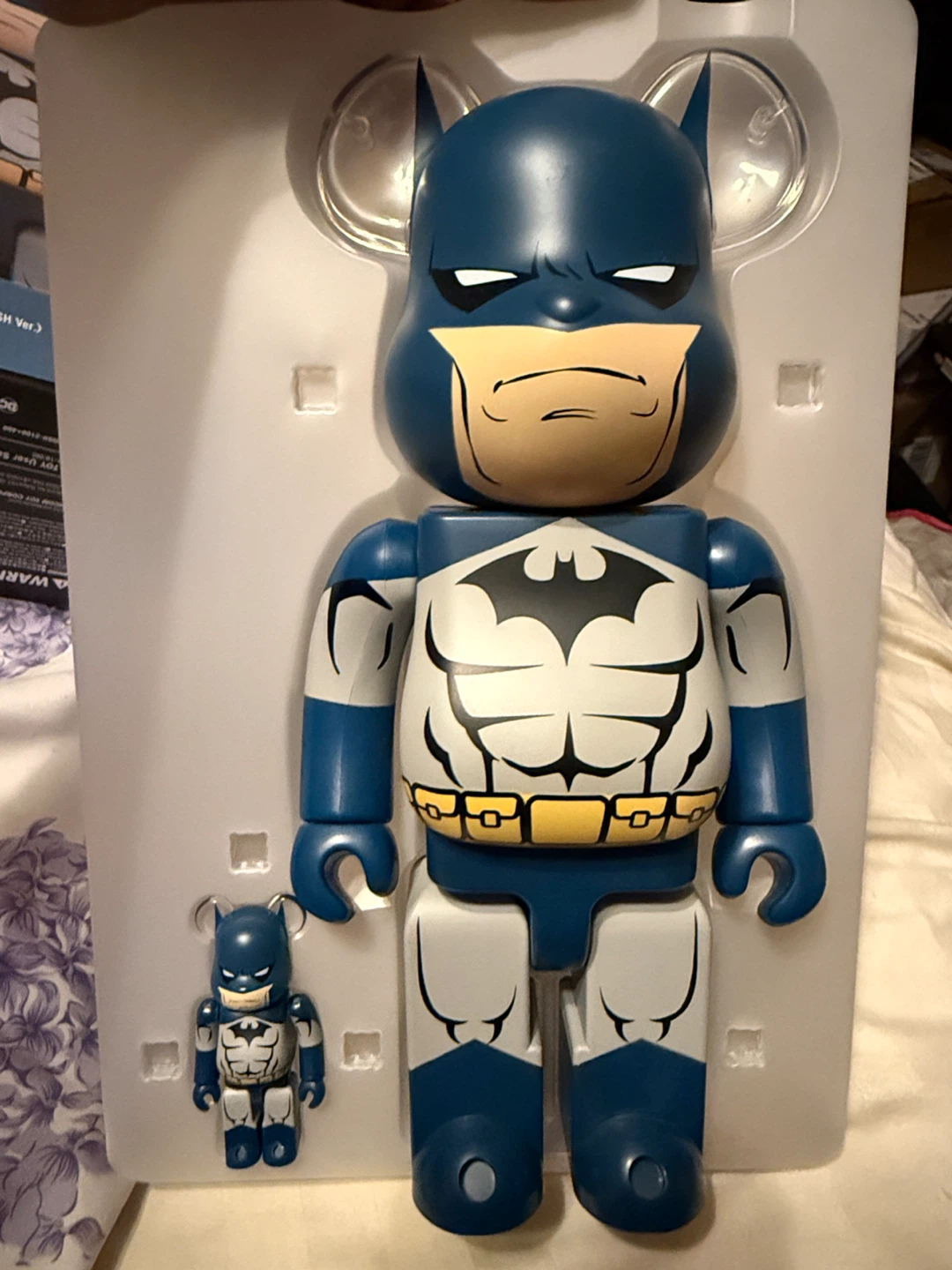 BE@RBRICK Batman Hush 100% & 400% Figure Set