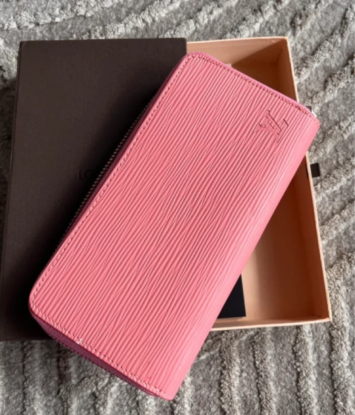Louis Pink Epi Zippy Wallet