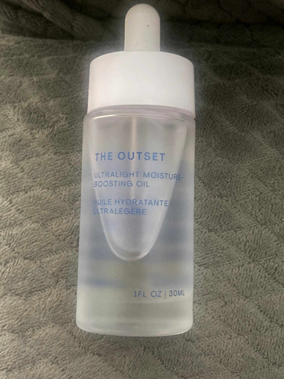 The Outset Ultralight Moisture-Boosting Oil 30ml